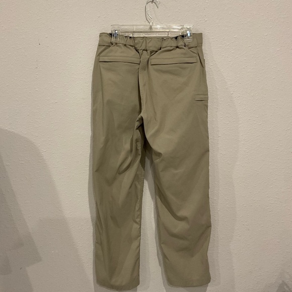 Duluth Trading Co. Cargo Pants Tan Elastic Back Waist Nylon Men’s Med Waist 30 L - Picture 3 of 16